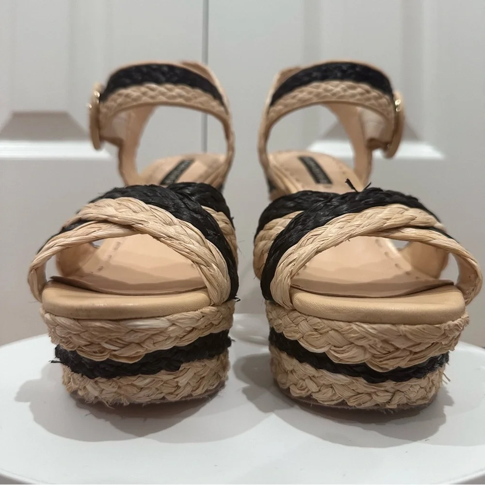 Alice + Olivia Rafia Woven 1” Platform Black Tan Straw Summer Wedge Sandal Size9